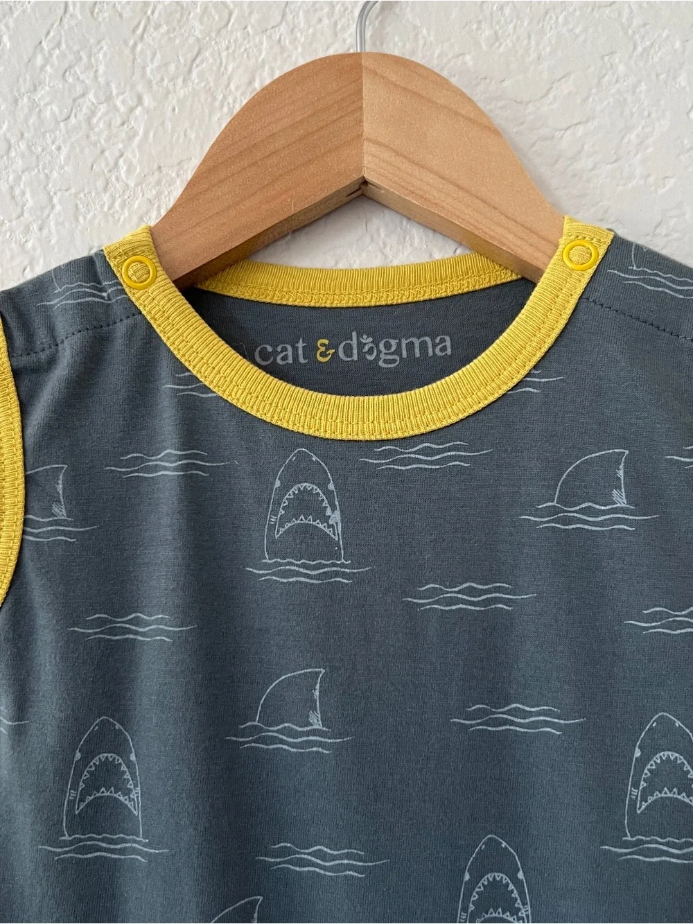 Cat & Dogma Shark Print Jumper Romper 6-12M Organic Cotton Gray Knee Patch